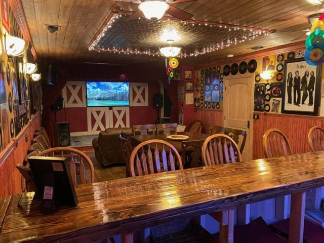 Long Valley Junction The Honky Tonk Cabin מראה חיצוני תמונה